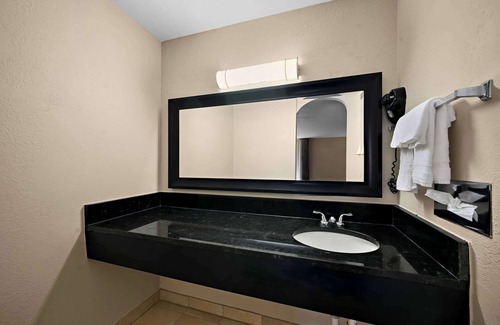 Fort Myers Hotel | Quality Inn Fort Myers - Cape Coral