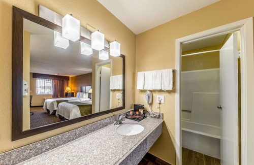 Glenpool Hotel | Quality Inn Glenpool - Tulsa