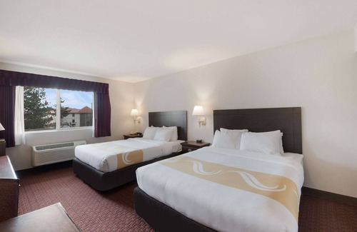 Guide Meridian Hotel | Quality Inn Grand Suites Bellingham