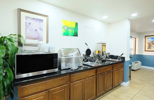 Holbrook Hotel | Quality Inn Holbrook near Petrified Forest