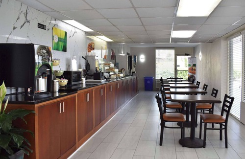Manning Hotel | Quality Inn Manning I-95