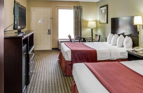 Mount Pleasant Hotel | Quality Inn Mt. Pleasant