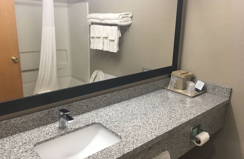 Nashville Hotel | Quality Inn Nashville - Bloomington