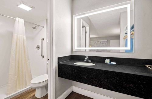 Orange City Hotel | Quality Inn near Blue Spring