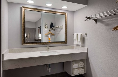 Bossier City Hotel | Quality Inn near Casinos and Convention Center