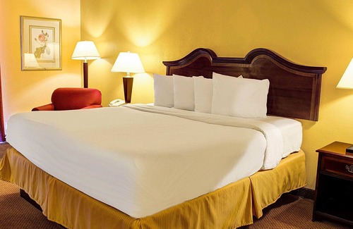 Mosby Hotel | Quality Inn North