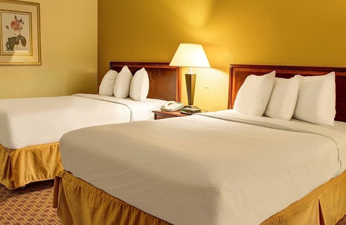 Mosby Hotel | Quality Inn North
