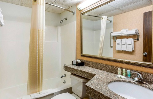 Old Saybrook Hotel | Quality Inn Old Saybrook - Westbrook