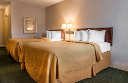 Oakdale Hotel | Quality Inn Pittsburgh Airport