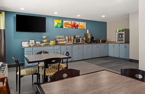 Sandersville Hotel | Quality Inn Sandersville