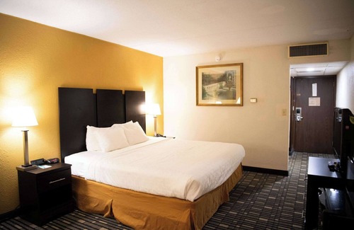 Somerset Hotel | Quality Inn Somerset