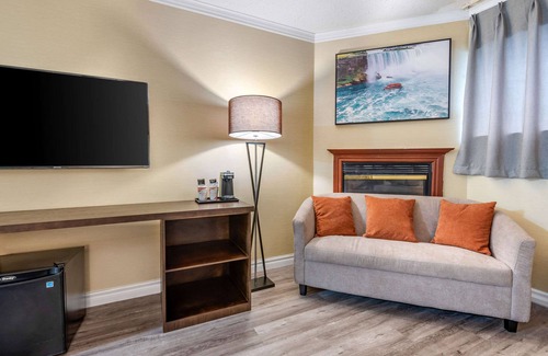 Fallsview Hotel | Quality Inn & Suites