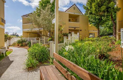 Capitola Hotel | Quality Inn & Suites Capitola By the Sea