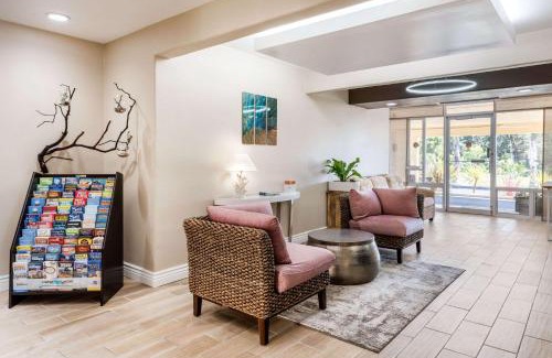 Capitola Hotel | Quality Inn & Suites Capitola By the Sea