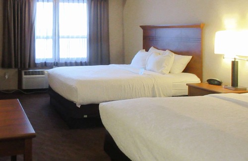 Detroit Lakes Hotel | Quality Inn & Suites Detroit Lakes
