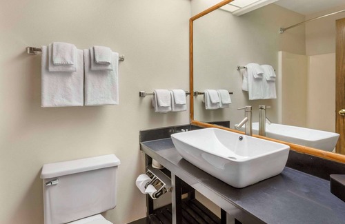 Fillmore Hotel | Quality Inn & Suites Fillmore I-15