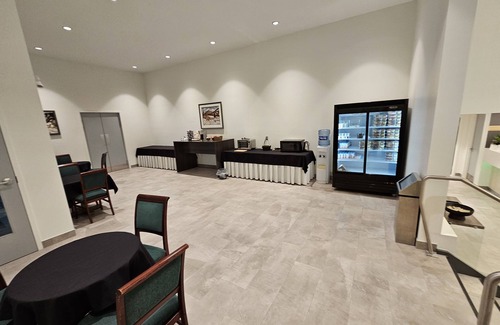 District des Promenades Hotel | Quality Inn & Suites Gatineau
