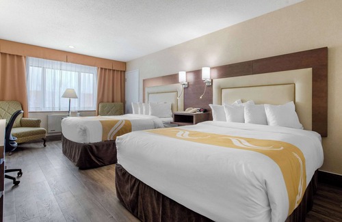 District des Promenades Hotel | Quality Inn & Suites Gatineau