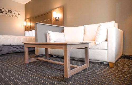 Lithia Springs Hotel | Quality Inn & Suites near Six Flags - Austell