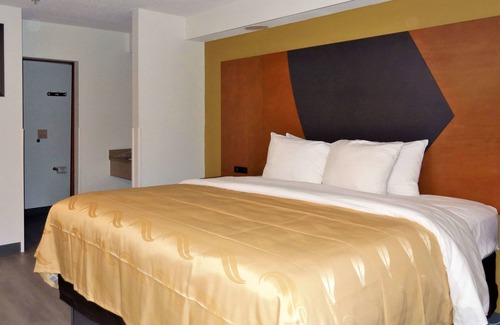 Northeast Raleigh Hotel | Quality Inn & Suites Raleigh North
