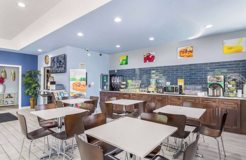 Suffolk Hotel | Quality Inn & Suites Suffolk West