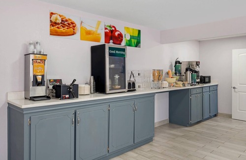 New Boston Hotel | Quality Inn & Suites