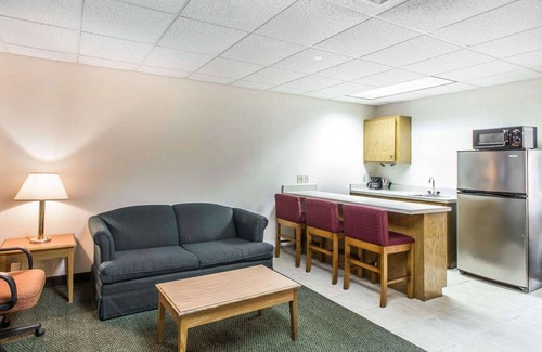 Waycross Hotel | Quality Inn & Suites
