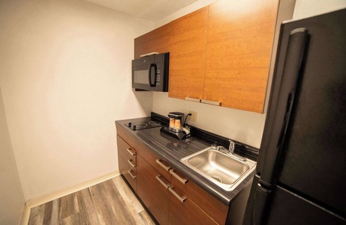 Watertown Hotel | Quality Inn & Suites Watertown near Prairie Lakes Ice Arena