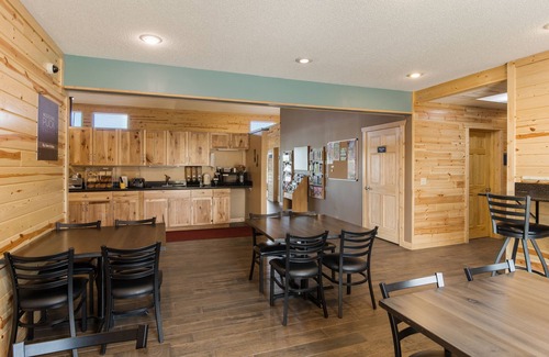 Billings Park Hotel | Quality Inn Superior - Duluth