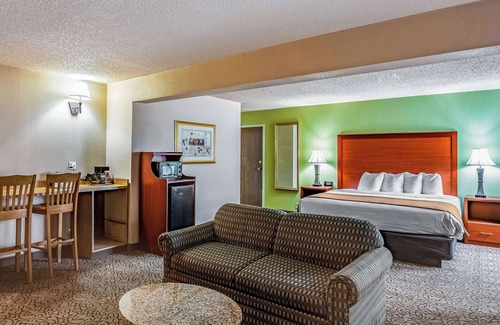 Trinidad Hotel | Quality Inn Trinidad