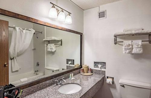 Trinidad Hotel | Quality Inn Trinidad