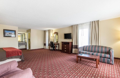 Andalusia Hotel | Quality Inn
