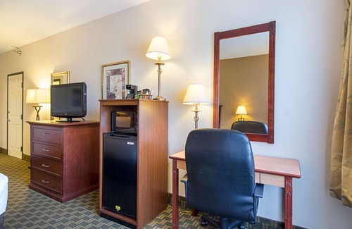 Fairmont Hotel | Quality Inn