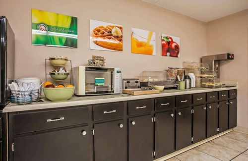 Hartsville Hotel | Quality Inn