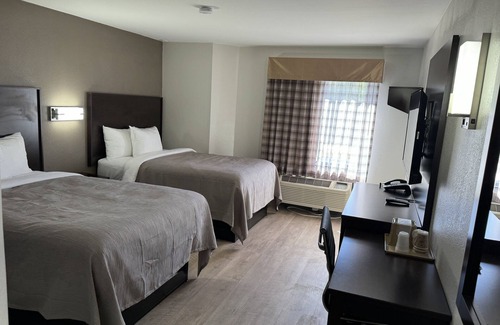 Lavonia Hotel | Quality Inn