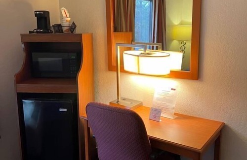 Altavista Hotel | Quality Suites Altavista - Lynchburg South