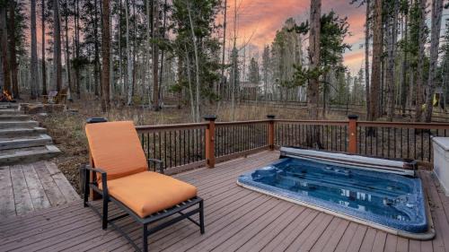Breckenridge House | Quicksilver Lodge