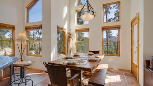 Breckenridge House | Quicksilver Lodge