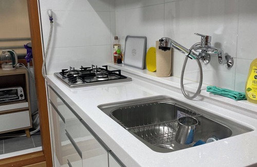 Yeoksam House | Quiet and spacious 1-bedroom apt in @Gangnam-gu