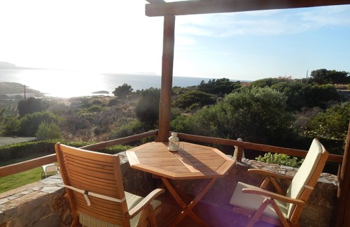 Sissi Apartment | Quiet, comfortable appartment with garden and a beautiful sea view