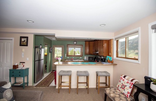 Gallatin Gateway Apartment | Quiet, family friendly, but minutes to everything