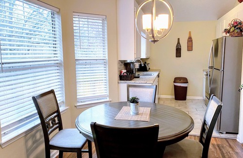 Madison House | Quiet Nature Lover's Paradise - Research Park Area of HSV/Madison