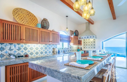 Colonia Meteorologico House | Quiet & private Oasis, just steps away from all the conveniences!