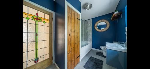 Margam House | Quirky Mountain Cottage