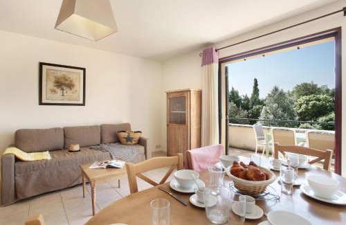 Bonnieux Resort | Résidence Odalys Les 4 soleils