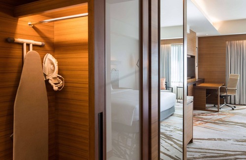 North Reclamation Area Hotel | Radisson Blu Cebu