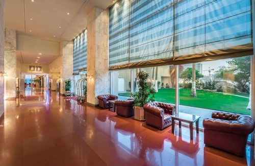 Al Muntazah Hotel | Radisson Blu Hotel Doha