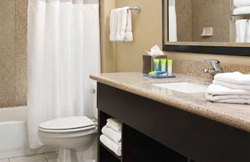 Bismarck Hotel | Radisson Hotel Bismarck