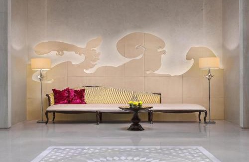 Kuningan Hotel | Raffles Jakarta