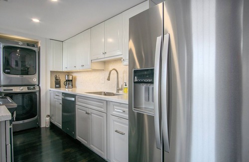 Central City Condo | “Rail Yard Loft On Morris”, Downtown! Brides, Weddings, Photographers Come See!